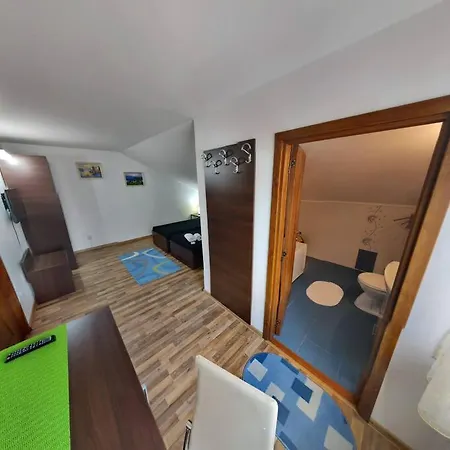 דירות Râmnicu Vâlcea Casa 1 Mai, Parcare In Curte מראה חיצוני תמונה