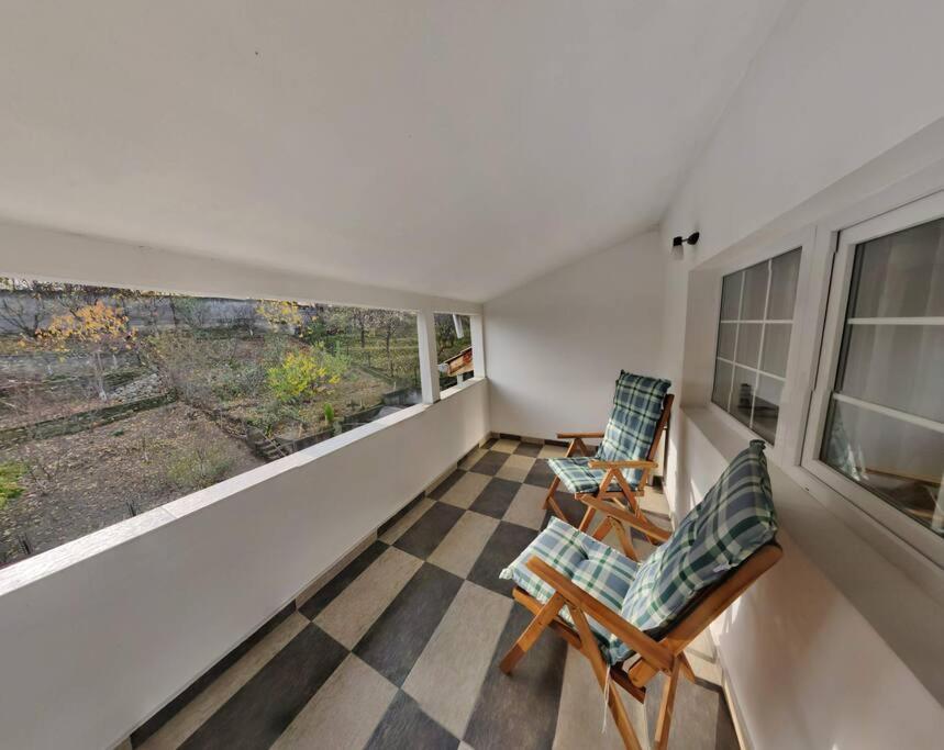 Appartement Casa 1 Mai, Parcare In Curte *